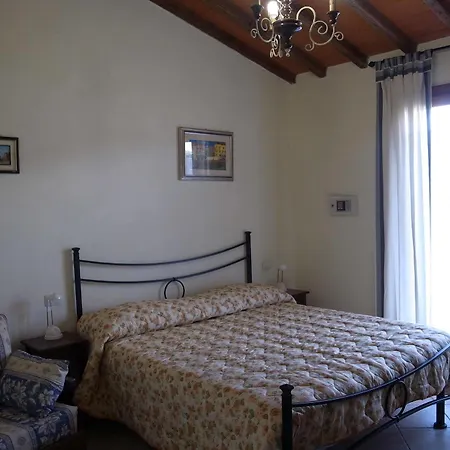 Agriturismo Borgo Antico *