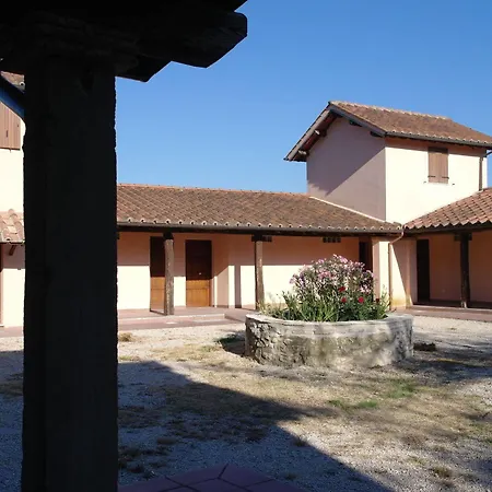 Agriturismo Borgo Antico *